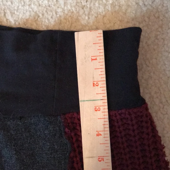 Patchwork knit winter mini-skirt mint condition - Picture 11 of 16
